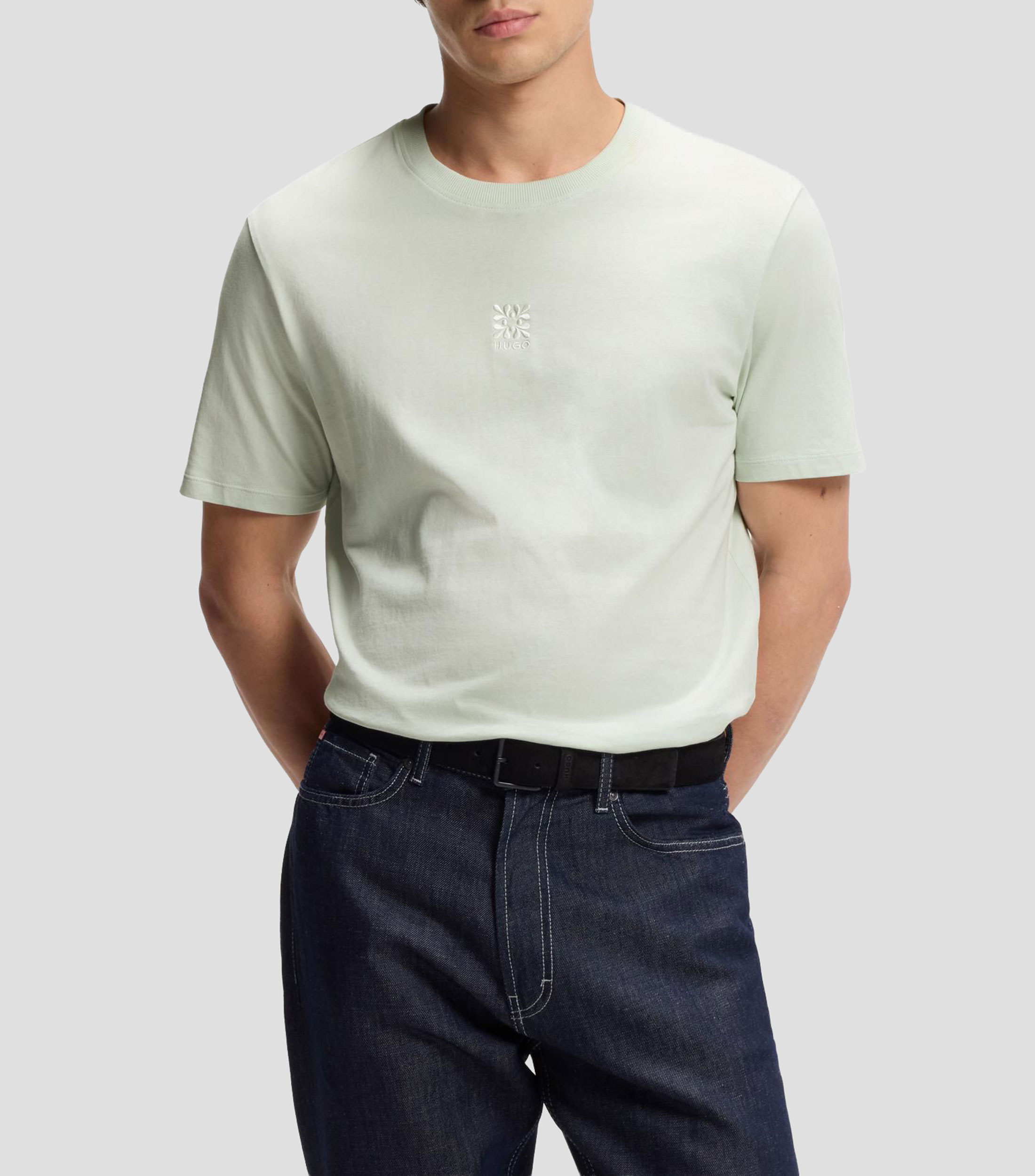 Playera de punto de algodón con ilustración de logo bordado Hombre